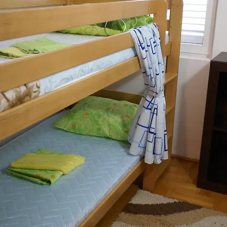 Sea Hostel *