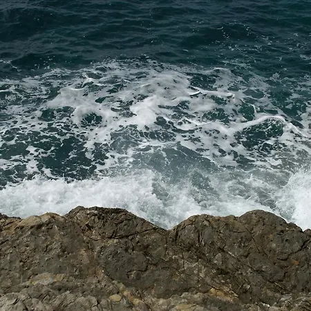 Sea * Budua