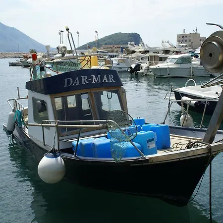 Sea Hostel *